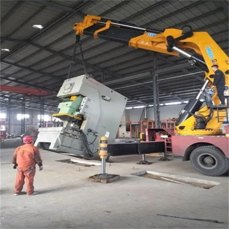 海兴县80吨折臂吊车出租附近电话